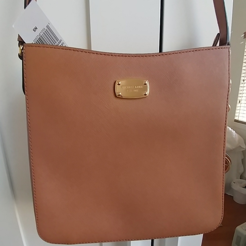 Michael Kors Jet Set Travel Bag (Acorn) - Picture 2 of 3